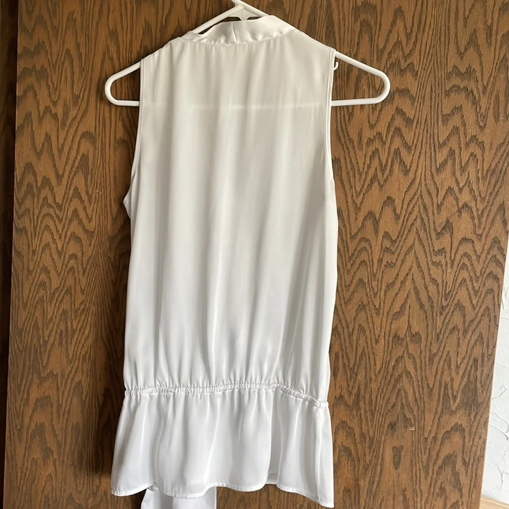 Michael Kors White Silk Sleeveless‎ Blouse